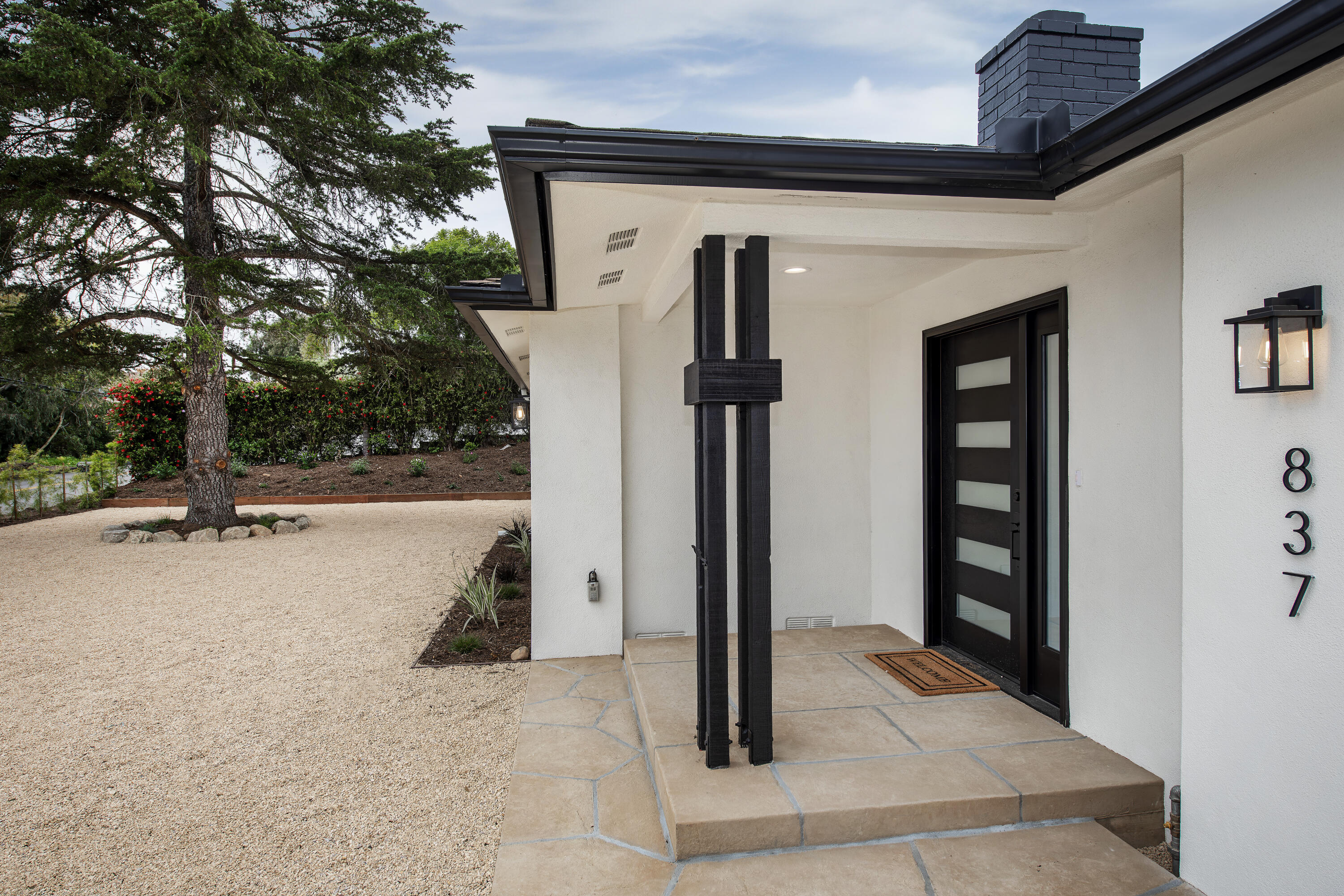 837 Veronica Springs Road Santa Barbara, CA 93105 - Photo 3 of 22 Entry Exterior