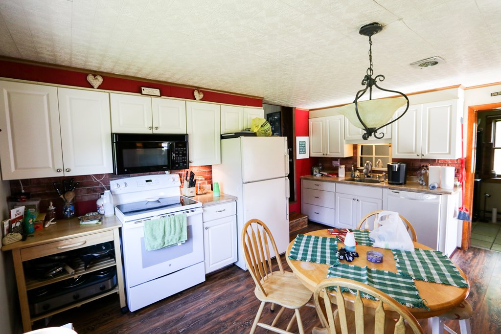 1682 Ridge Road Champlain, NY 12919 - Photo 3 of 16 Gallery Image 3
