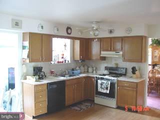 32 Mayapple Road Sicklerville, NJ 08081 - Photo 2 of 6 Gallery Image 2