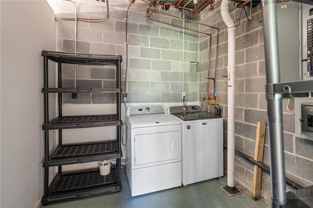 239 Eagle Drive Boone, NC 28607 - Photo 31 of 41 a utility room with dryer and washer
