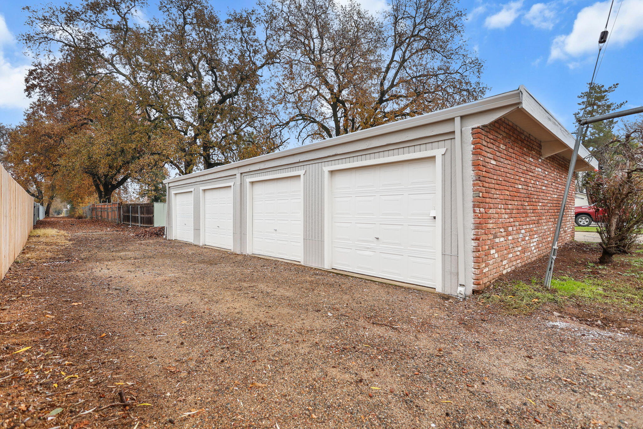 3200 Franklin Street Anderson, CA 96007 - Photo 30 of 35 a view of garage and yard
