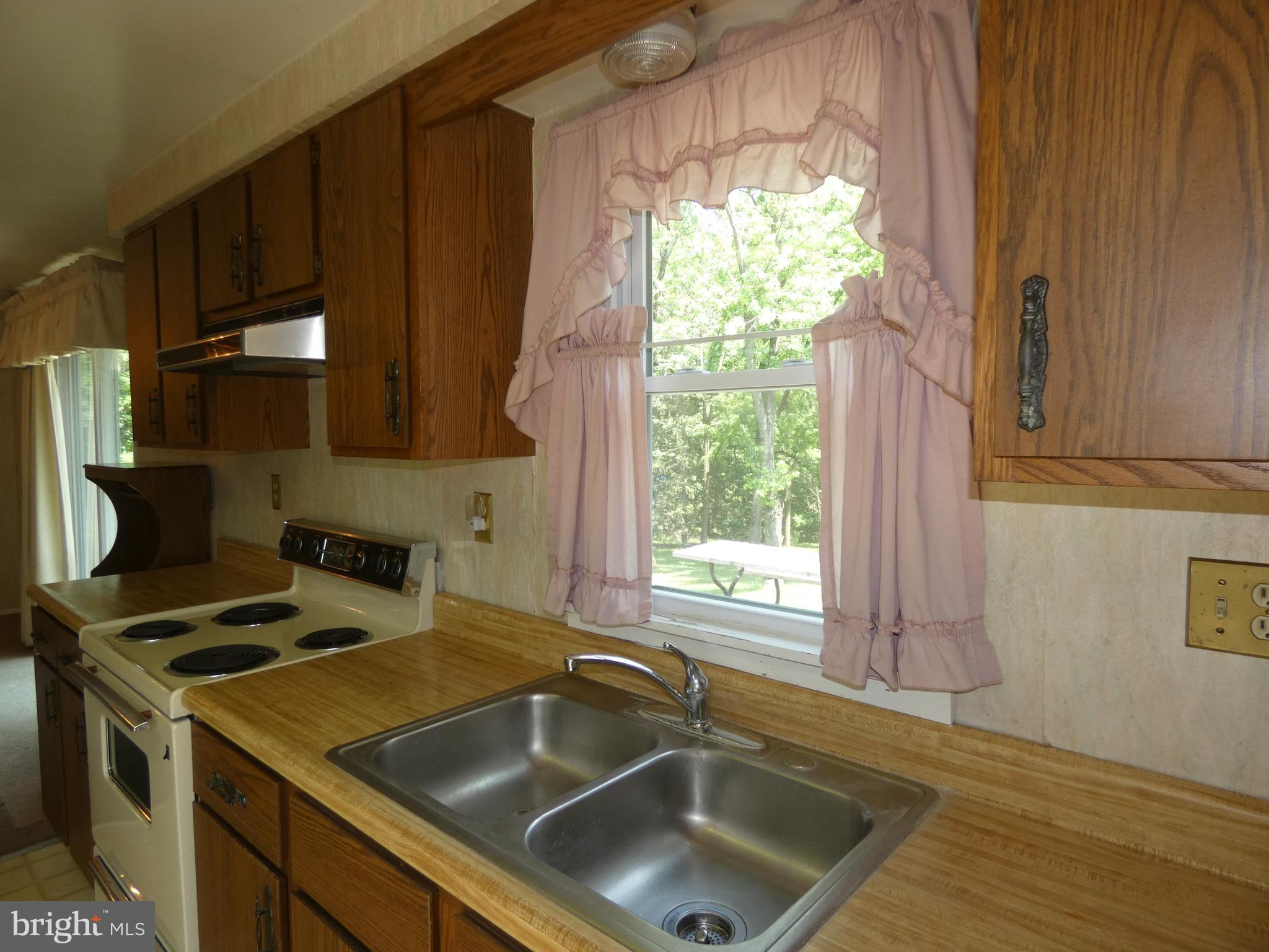 646 Ridge Road Telford, PA 18969 - Photo 11 of 81