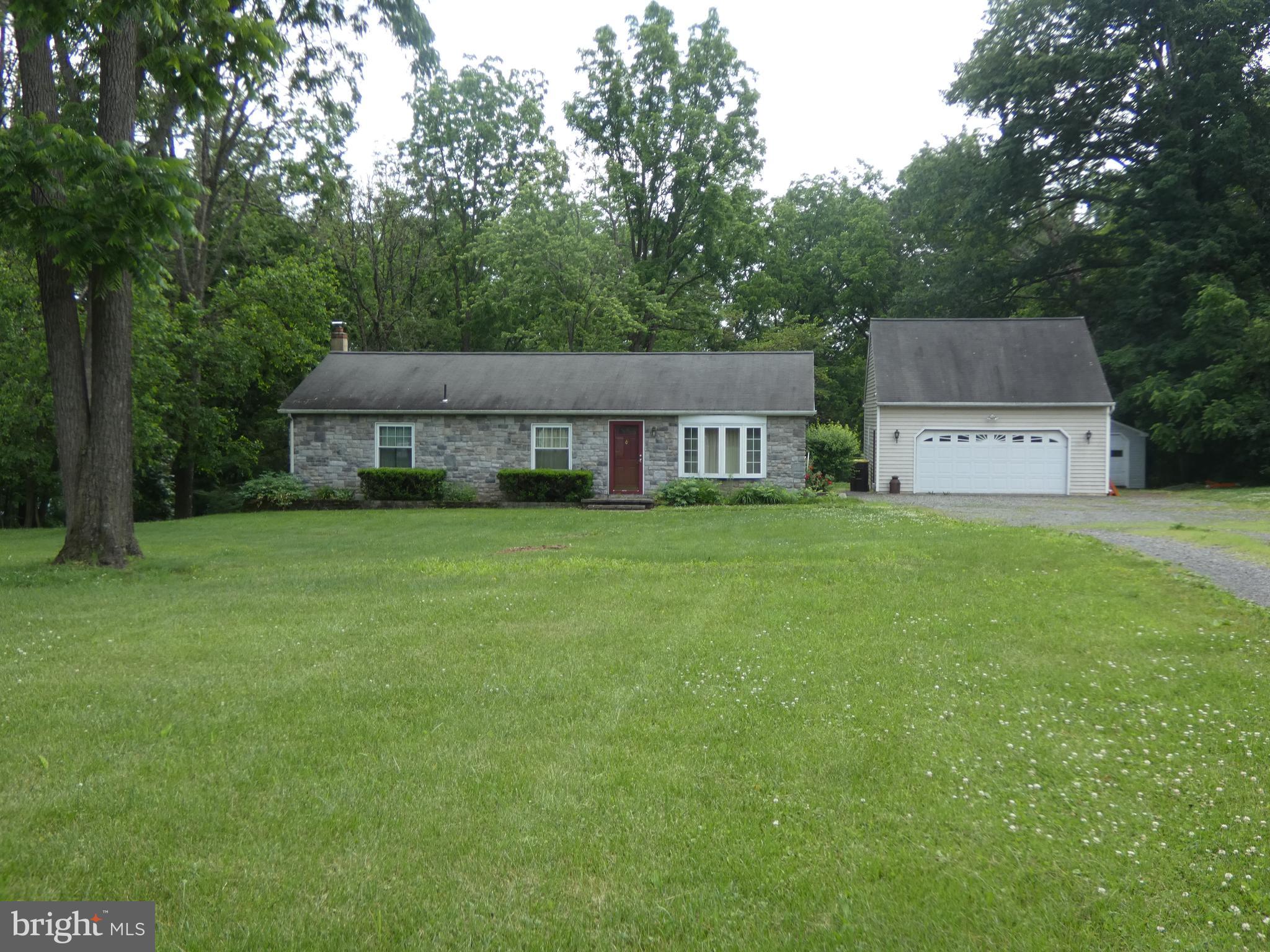 646 Ridge Road Telford, PA 18969 - Photo 4 of 81