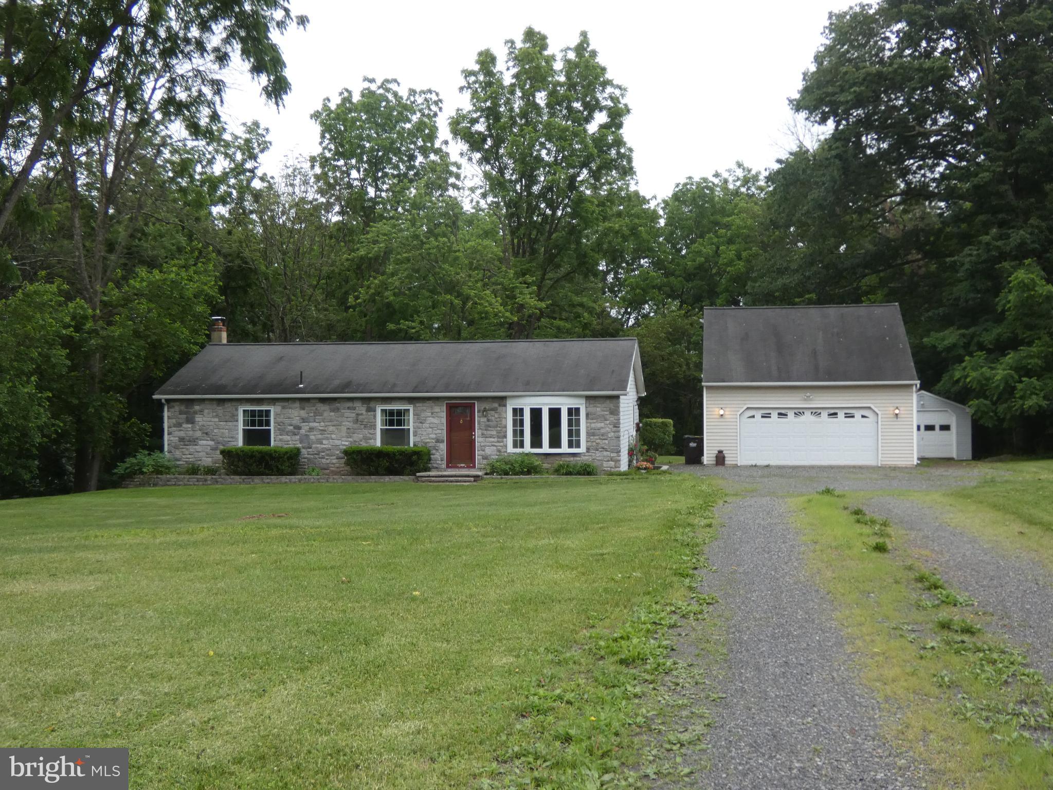 646 Ridge Road Telford, PA 18969 - Photo 5 of 81