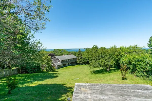 $4,500 | 29 Algonquin Drive, Middletown, RI 02842