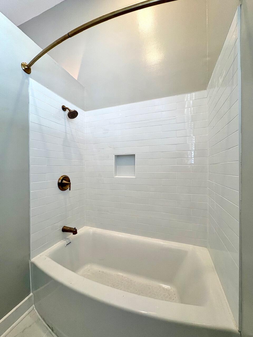 4 Wragg Square, Unit A Charleston, SC 29403 - Photo 19 of 24