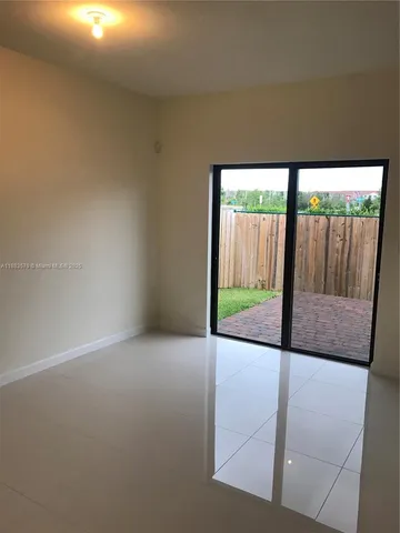 $3,900 | 8806 Northwest 103rd Avenue, Doral, FL 33178