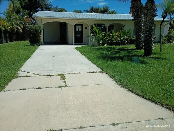 $3,500 | 515 Cypress Road, Vero Beach, FL 32963