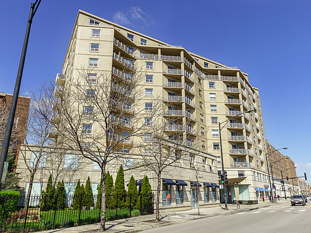 4350 North Broadway, Unit 1010 Chicago, IL 60613 - Photo 2 of 25