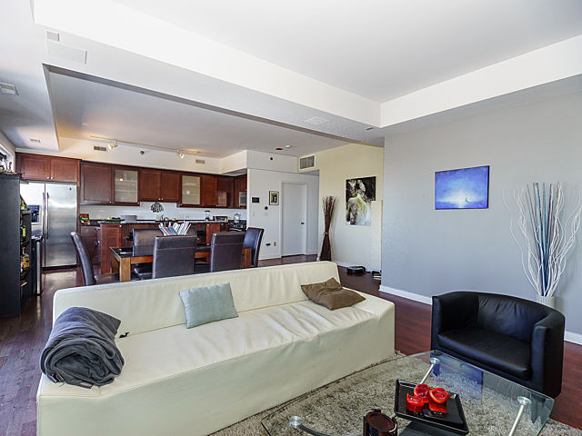 4350 North Broadway, Unit 1010 Chicago, IL 60613 - Photo 7 of 25