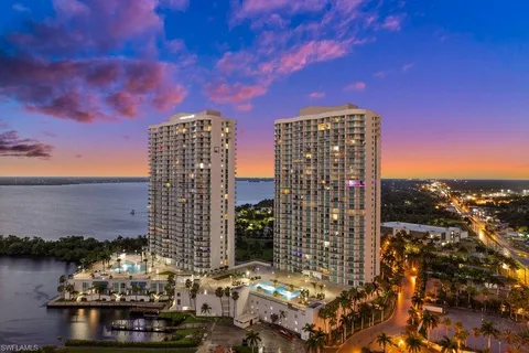 $279,000 | 3000 Oasis Grand Boulevard, Unit MPH6, Fort Myers, FL 33916