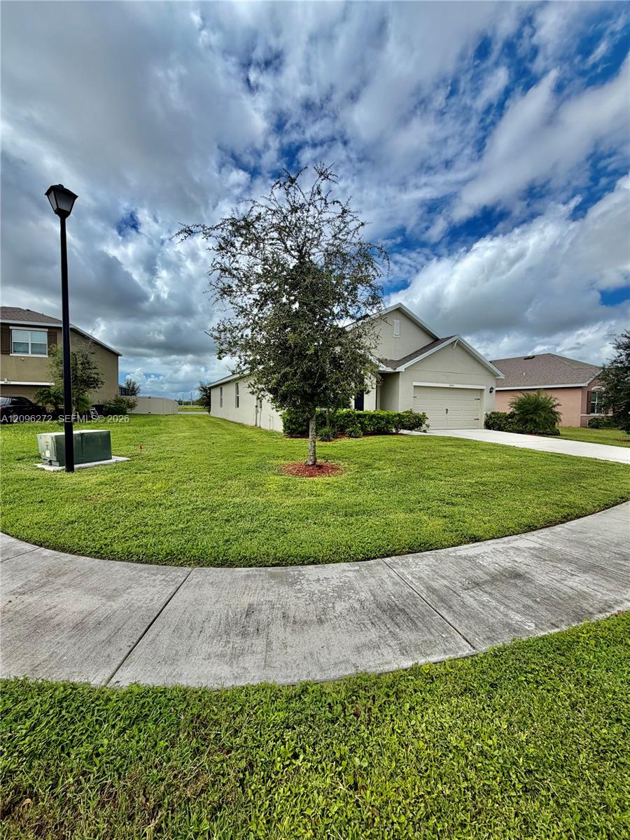 3408 Trinity Circle Fort Pierce, FL 34945 - Photo 24 of 30 Gallery Image 24