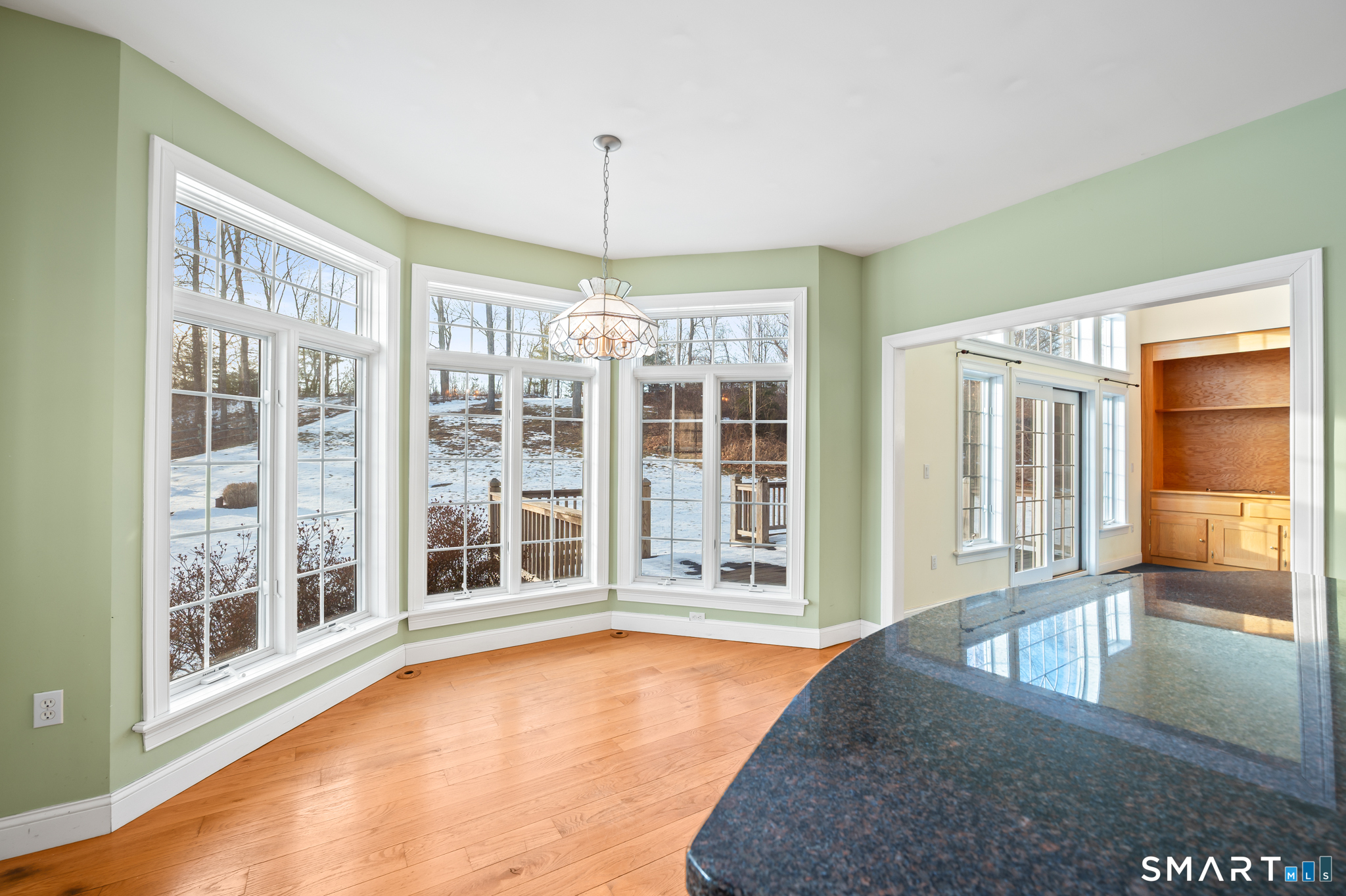 180 River Road Hamden, CT 06518 - Photo 11 of 28