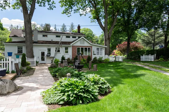 $1,175,000 | 52 Eagle Valley Road, Sloatsburg, NY 10974