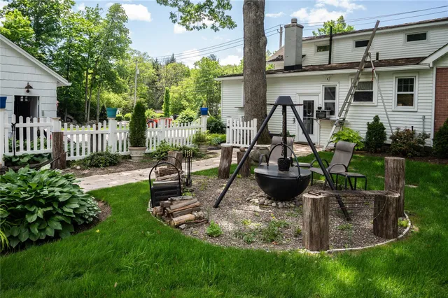 $1,175,000 | 52 Eagle Valley Road, Sloatsburg, NY 10974