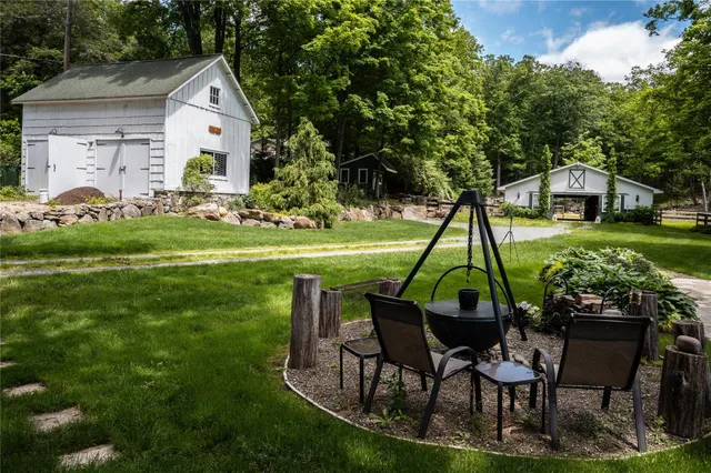 $1,175,000 | 52 Eagle Valley Road, Sloatsburg, NY 10974
