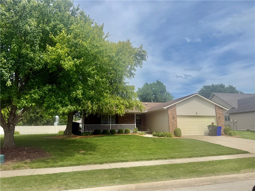 2920 Doral Court Decatur, IL 62521 - Photo 1 of 16