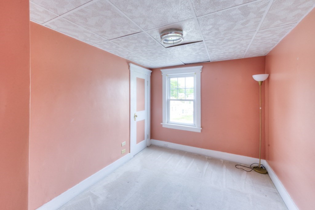 62 Rolfe Avenue Shrewsbury, MA 01545 - Photo 20 of 35 Gallery Image 20