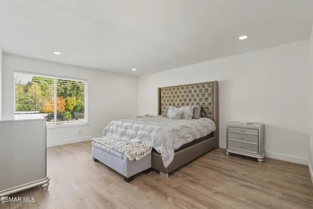 $888,000 | 20448 Calhaven Drive, Saugus, CA 91390