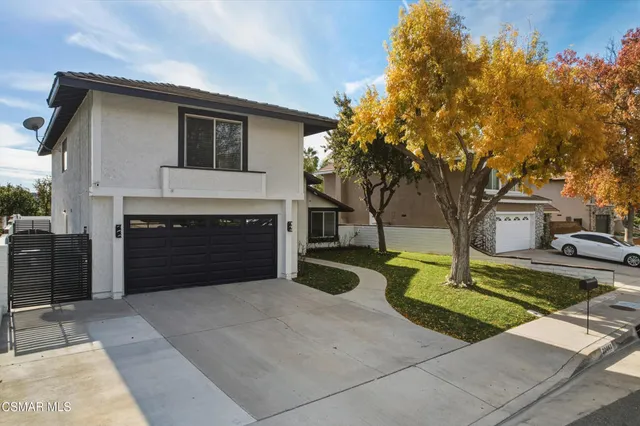 $888,000 | 20448 Calhaven Drive, Saugus, CA 91390
