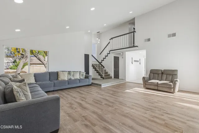 $888,000 | 20448 Calhaven Drive, Saugus, CA 91390