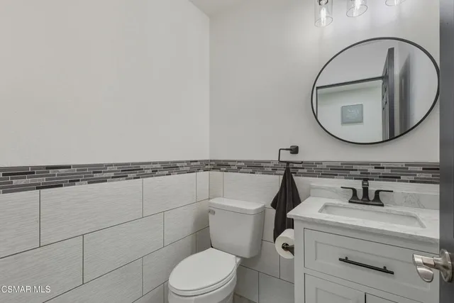 $888,000 | 20448 Calhaven Drive, Saugus, CA 91390