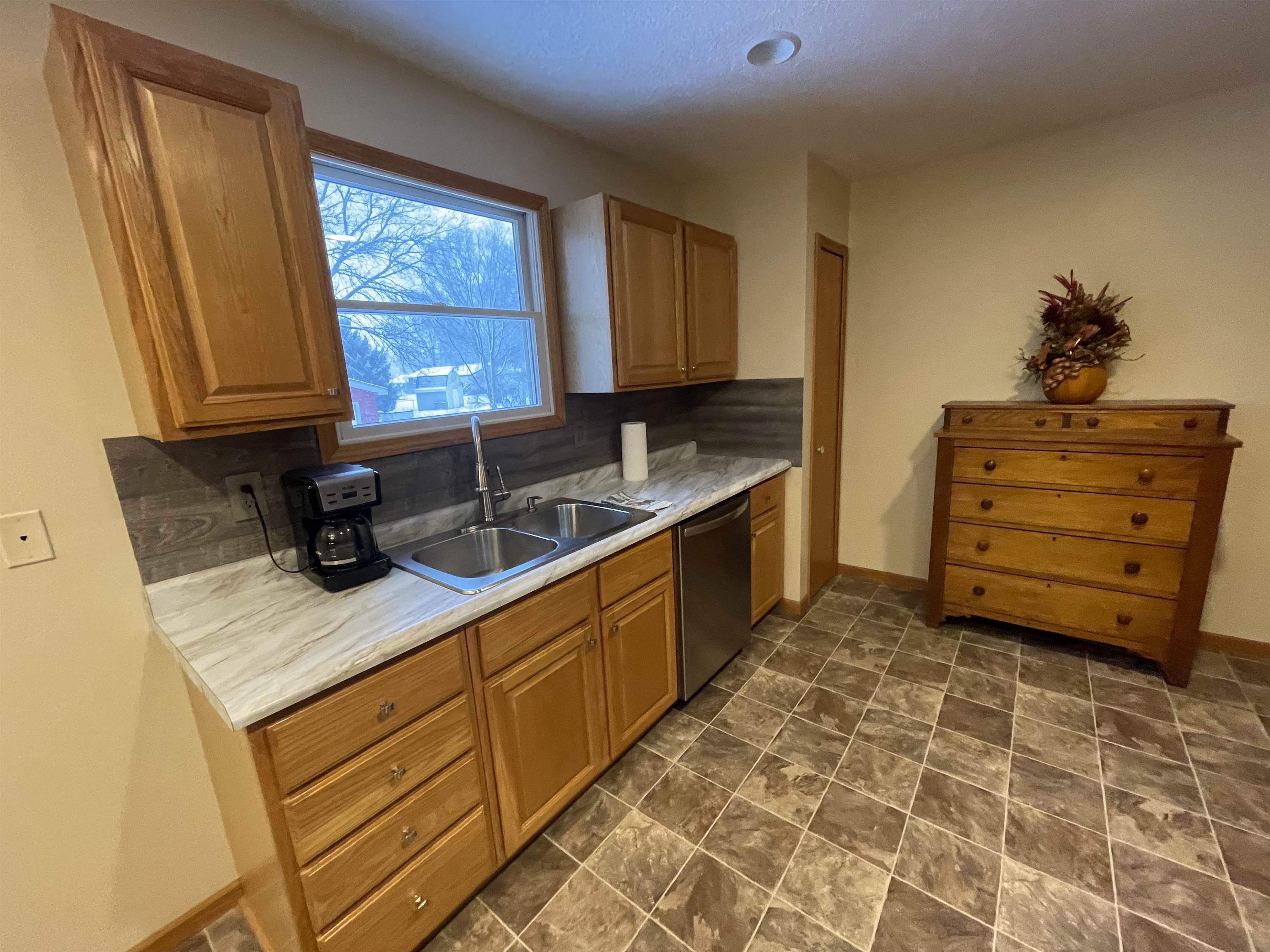 13110 Neff Road Clio, MI 48420 - Photo 11 of 40