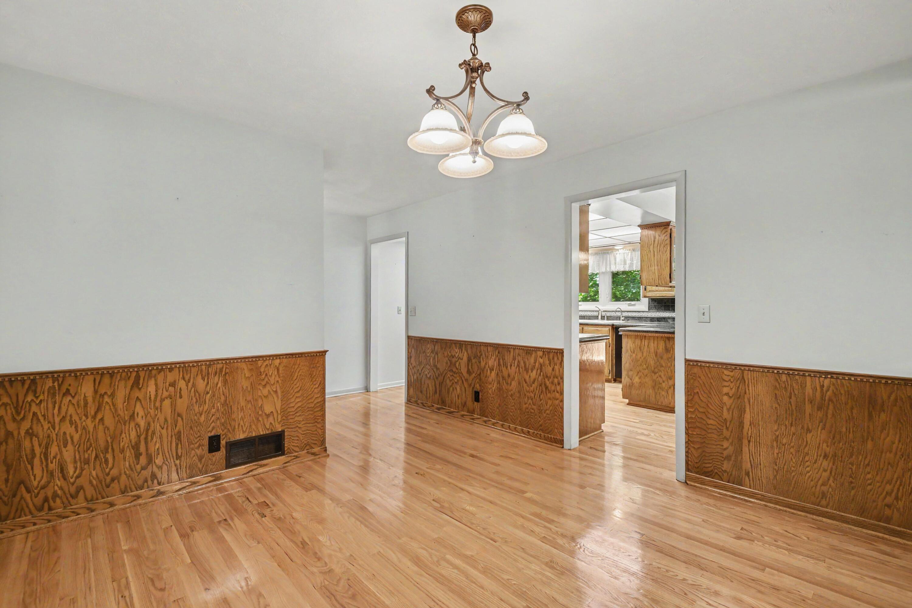 11180 Jones Road Berrien Springs, MI 49103 - Photo 16 of 41 008_file_8631