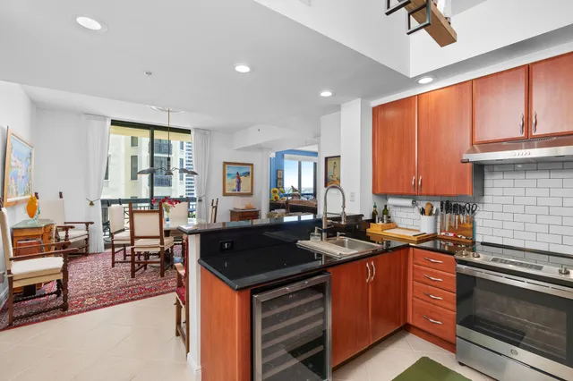 $2,600,000 | 801 South Olive Avenue, Unit 711, West Palm Beach, FL 33401