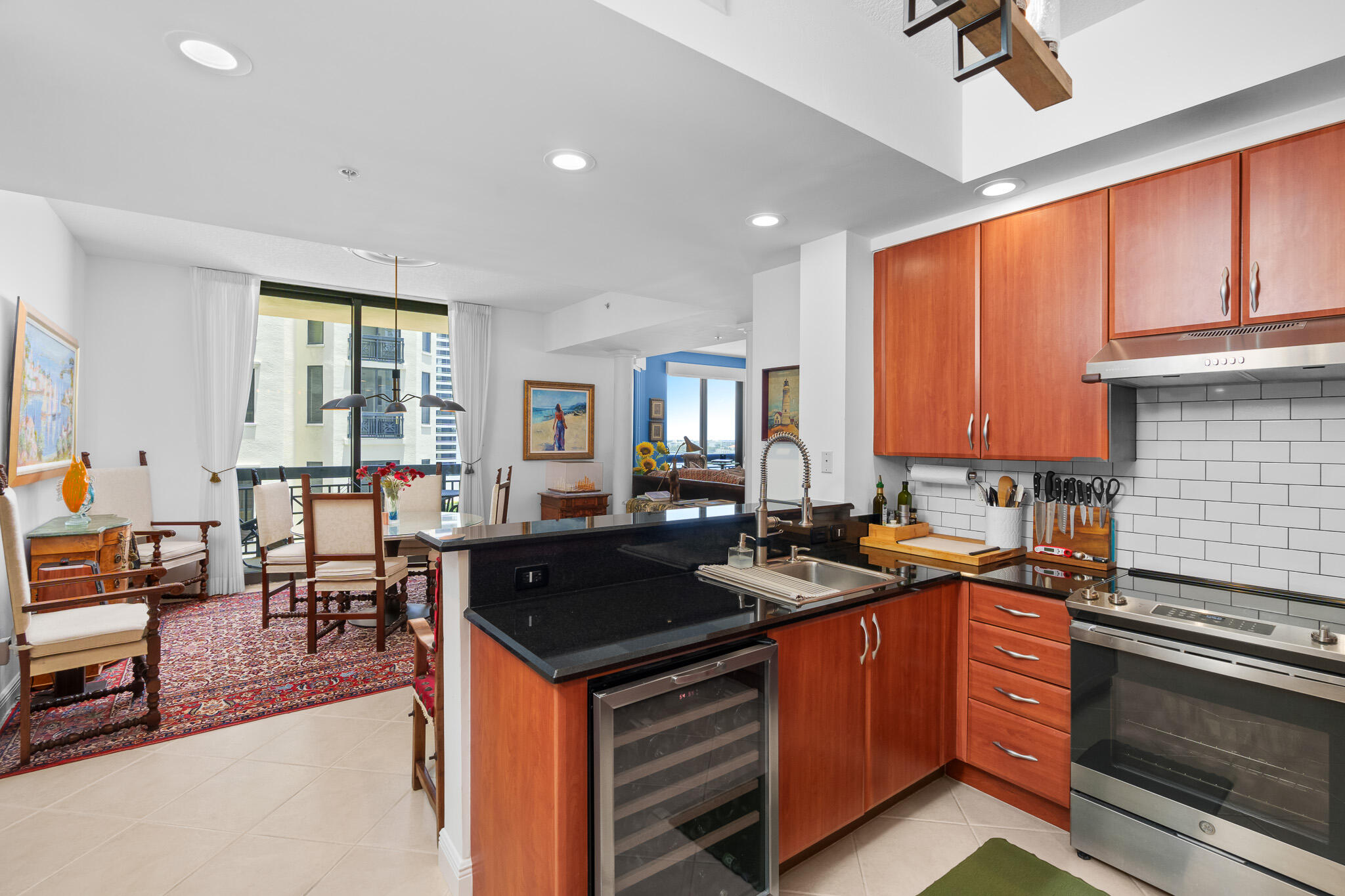 801 South Olive Avenue, Unit 711 West Palm Beach, FL 33401 - Photo 18 of 78 Kitchen