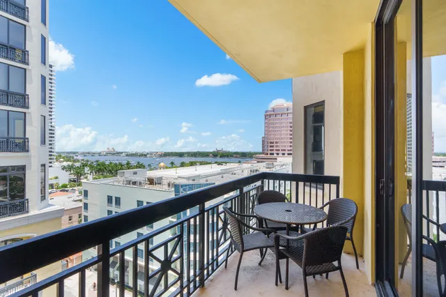 $2,600,000 | 801 South Olive Avenue, Unit 711, West Palm Beach, FL 33401