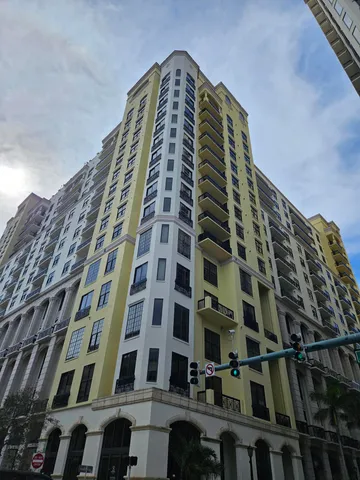 $2,600,000 | 801 South Olive Avenue, Unit 711, West Palm Beach, FL 33401