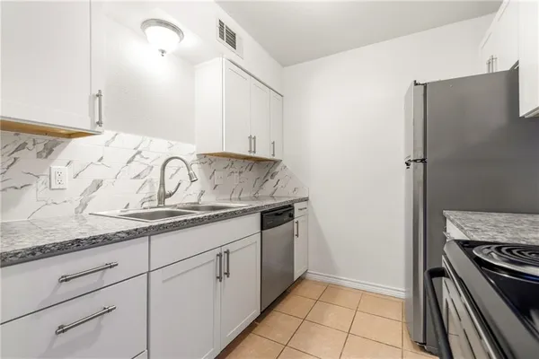 $1,195 | 400 West 35th Street, Unit 103, Austin, TX 78705