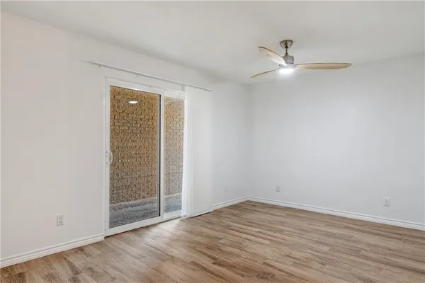 $1,195 | 400 West 35th Street, Unit 103, Austin, TX 78705