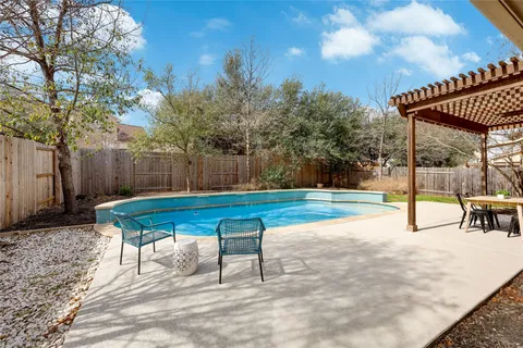 $825,000 | 7621 Menler Drive, Austin, TX 78735