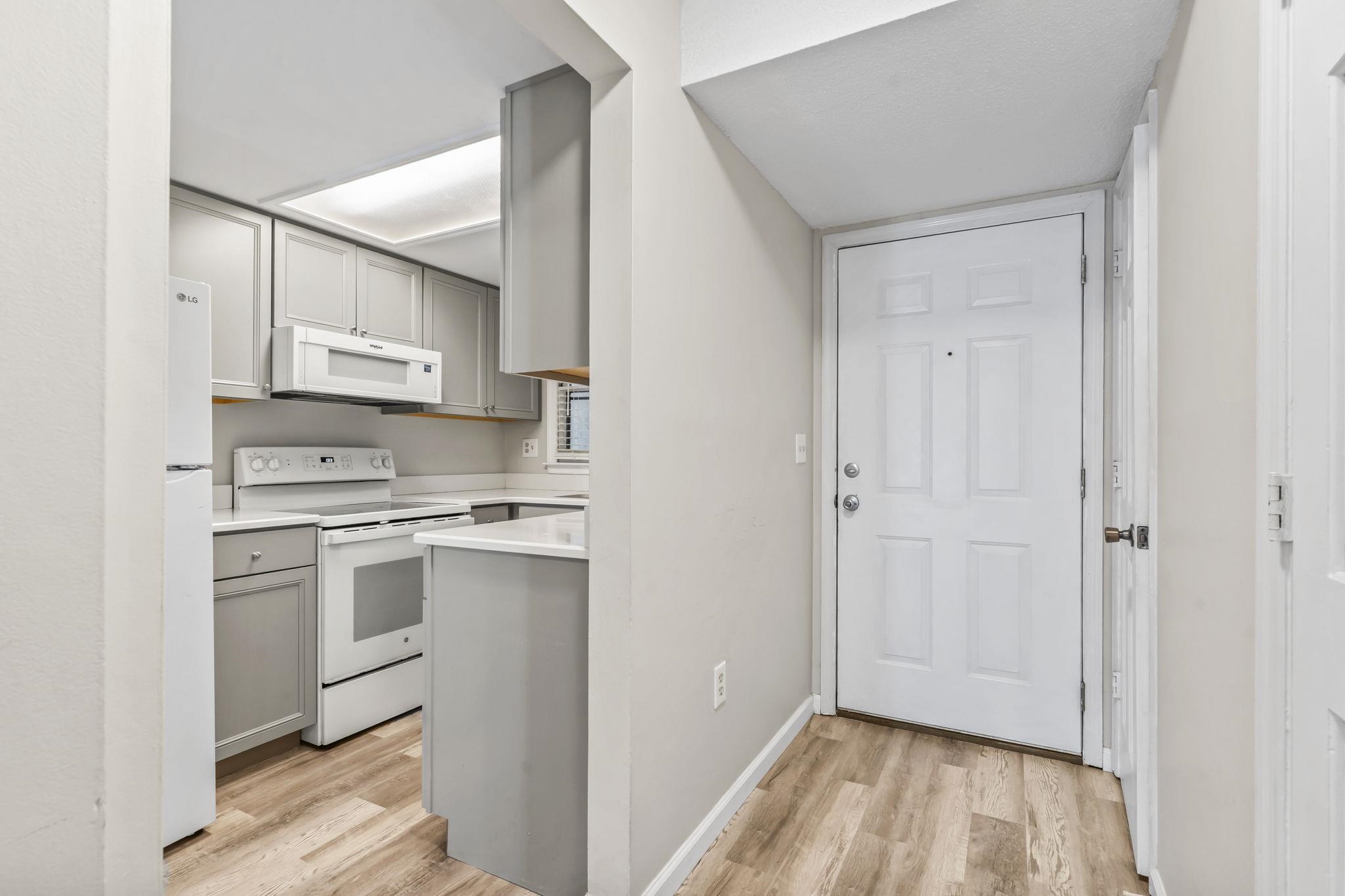 512 30th Avenue North, Unit D Myrtle Beach, SC 29577 - Photo 5 of 24