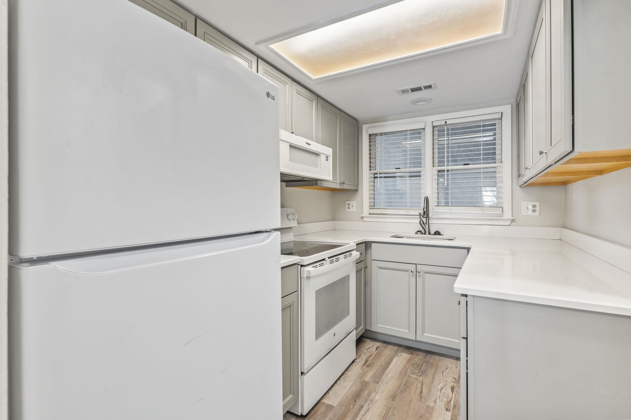 512 30th Avenue North, Unit D Myrtle Beach, SC 29577 - Photo 7 of 24