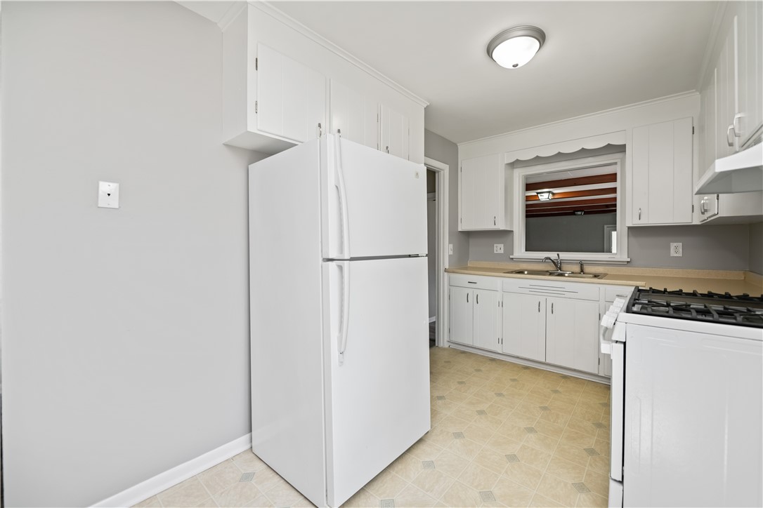 70 Alcott Road Greece, NY 14626 - Photo 12 of 38