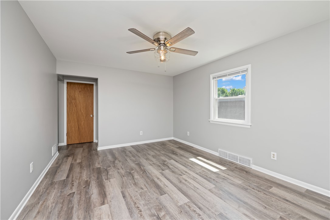 70 Alcott Road Greece, NY 14626 - Photo 5 of 38