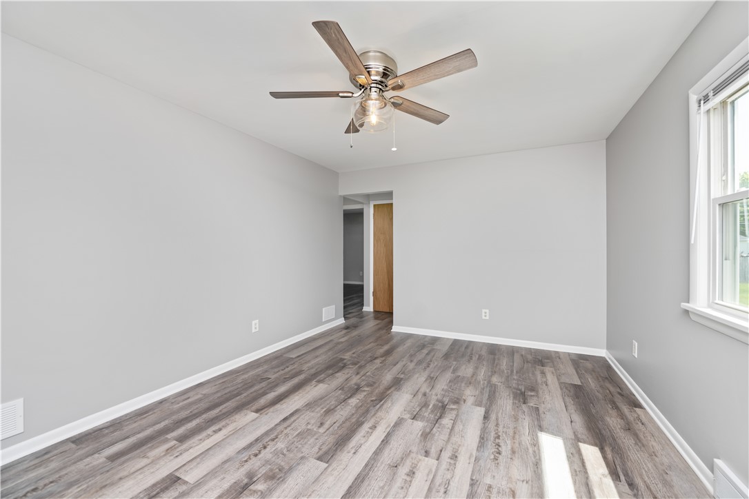 70 Alcott Road Greece, NY 14626 - Photo 6 of 38