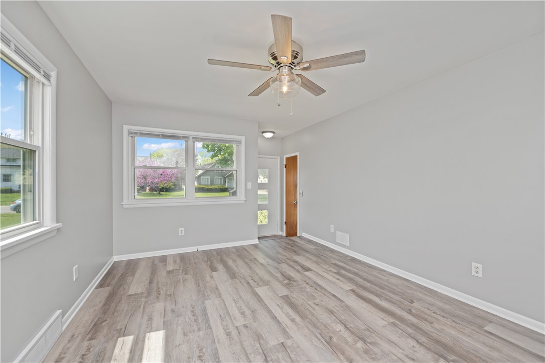 70 Alcott Road Greece, NY 14626 - Photo 7 of 38