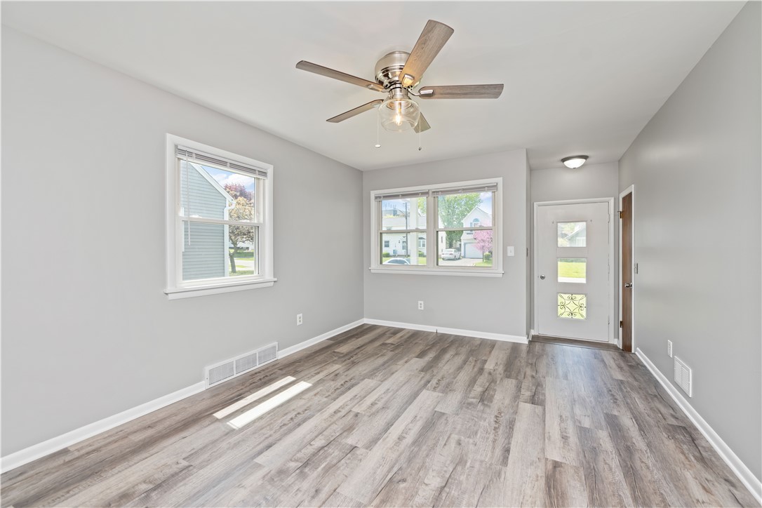 70 Alcott Road Greece, NY 14626 - Photo 8 of 38