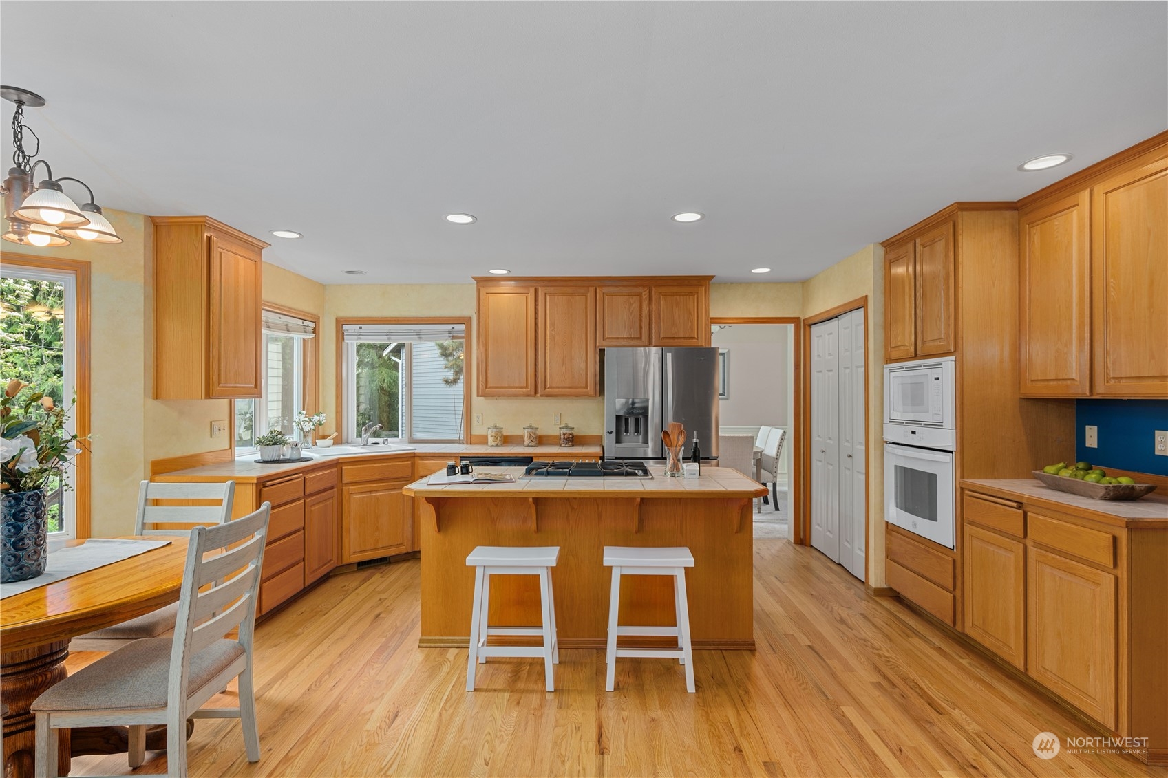 422 172nd Place Southeast Bothell, WA 98012 - Photo 9 of 40 Gallery Image 9