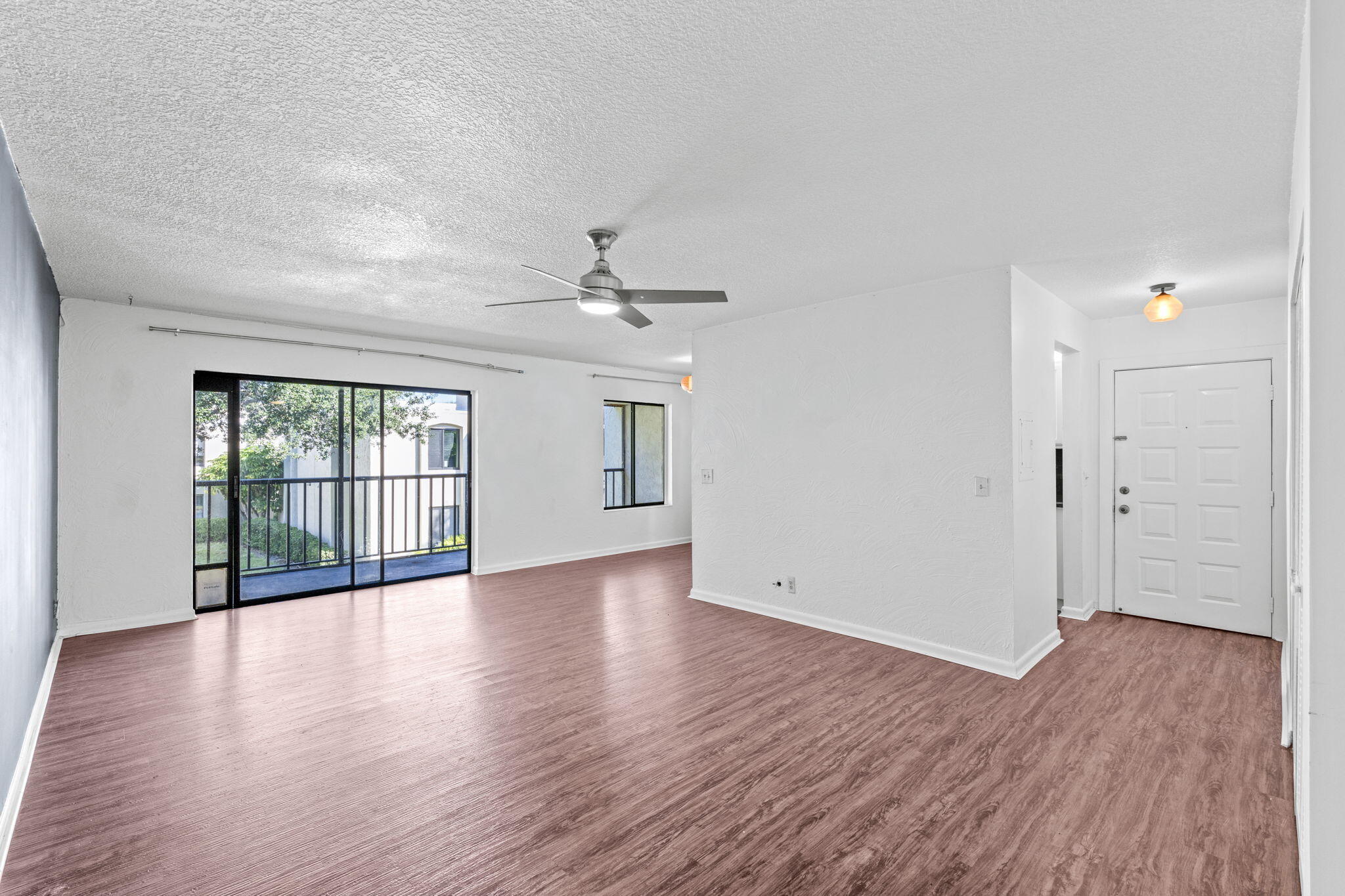 150 Pineview Road, Unit C7 Jupiter, FL 33469 - Photo 7 of 39 6-web-or-mls-A7405444 (2)