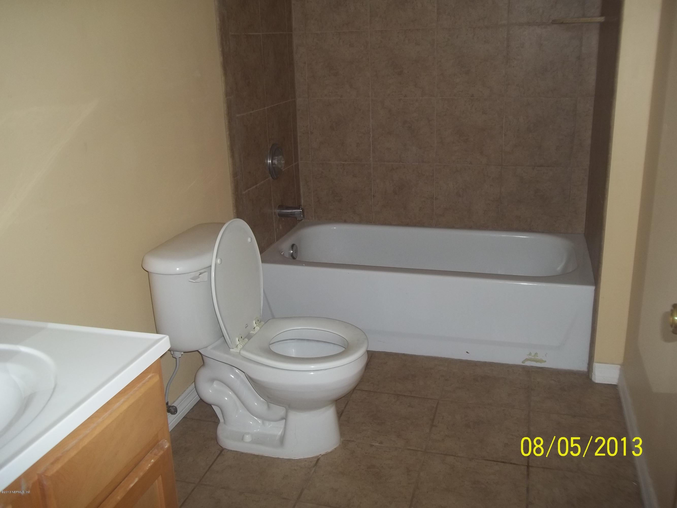 5455 Liston Road Jacksonville, FL 32219 - Photo 4 of 9 100_4796