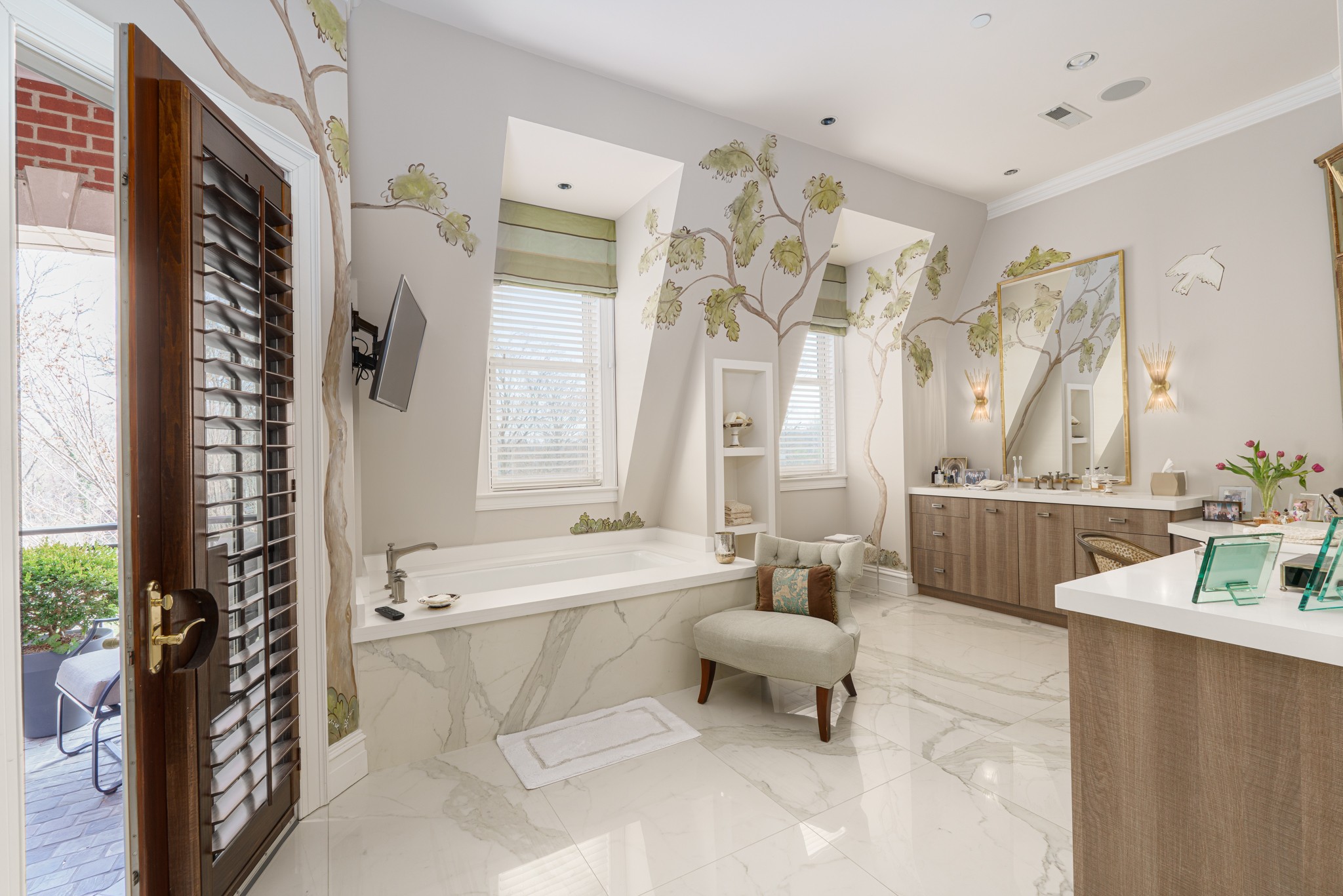 116 Church Street Franklin, TN 37064 - Photo 22 of 34 a spacious bathroom with a double vanity sink a mirror a bathtub and a shower