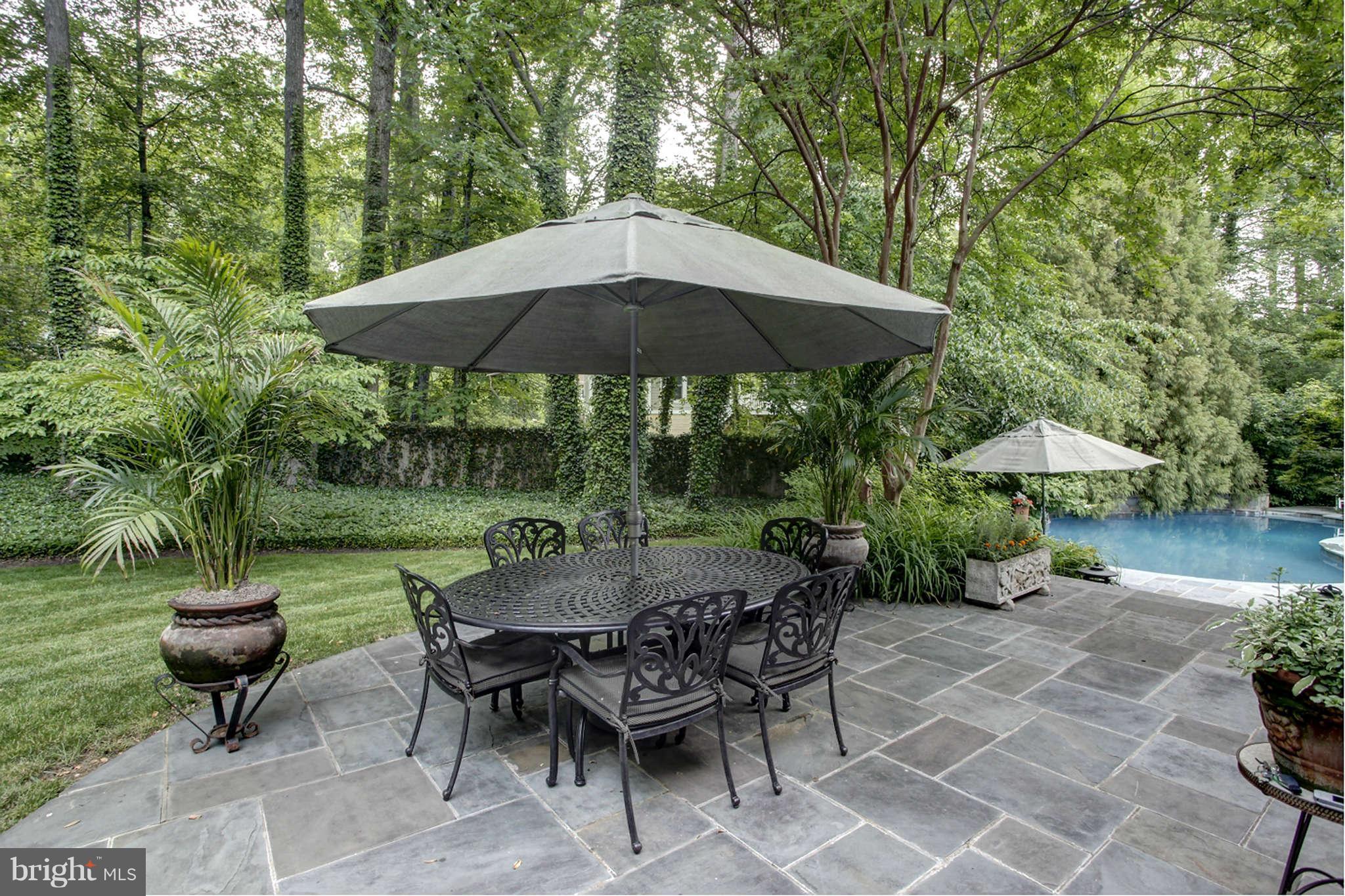 9310 Burning Tree Road Bethesda, MD 20817 - Photo 5 of 6 Exterior (Rear)