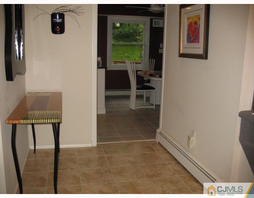 47 Clearview Road East Brunswick, NJ 08816 - Photo 2 of 10 Gallery Image 2