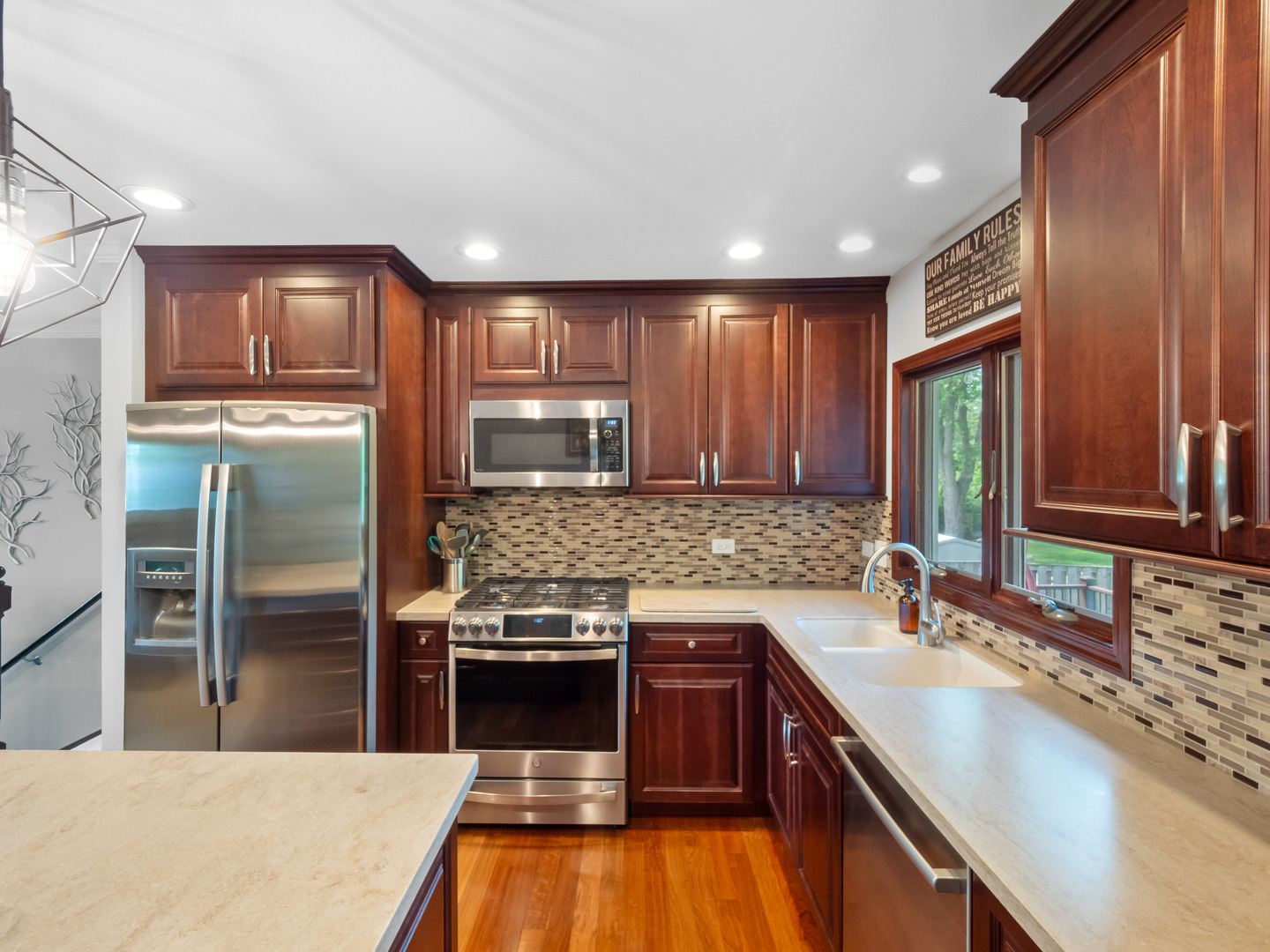 1012 Cheltenham Road Elk Grove Village, IL 60007 - Photo 13 of 50 Gallery Image 13