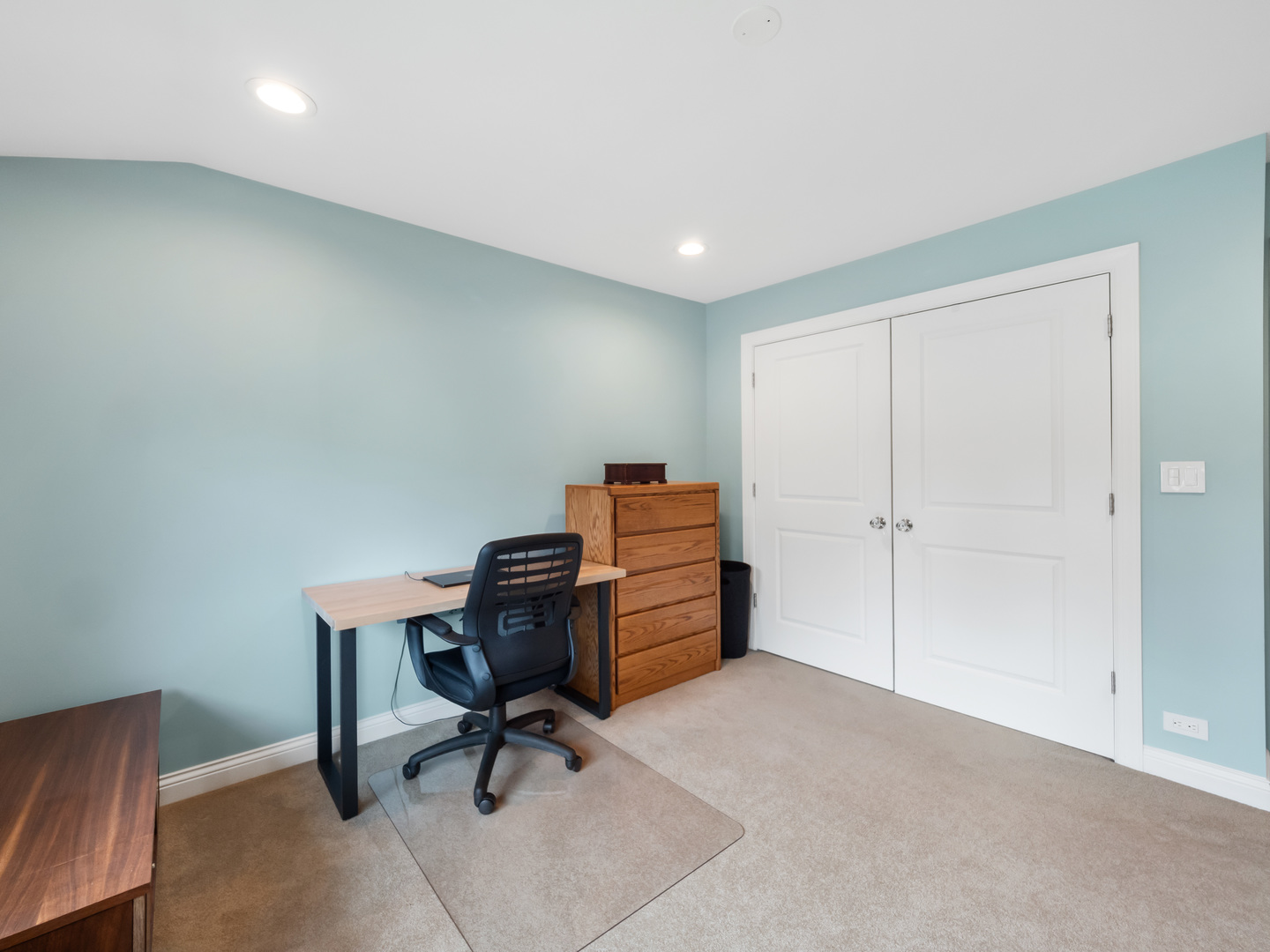 1012 Cheltenham Road Elk Grove Village, IL 60007 - Photo 20 of 50 Gallery Image 20